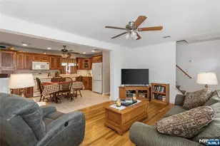 4 Lorelei Terrace, Lodi, NJ 07644 - Photo 5