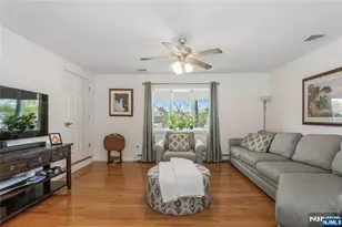 4 Lorelei Terrace, Lodi, NJ 07644 - Photo 9