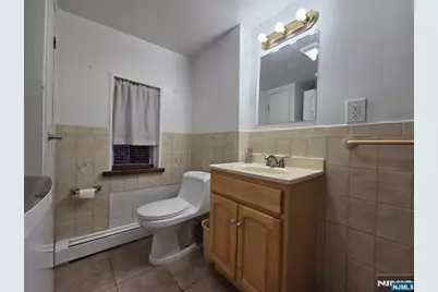 509 Saint Pauls Avenue Second Floor #Second Floor, Cliffside Park, NJ 07010 - Photo 5
