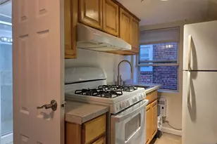 509 Saint Pauls Ave Second Floor, Cliffside Park, NJ 07010 - Photo 3