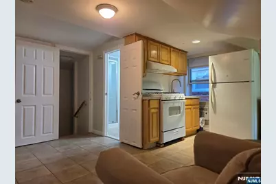 509 Saint Pauls Avenue Second Floor #Second Floor, Cliffside Park, NJ 07010 - Photo 1