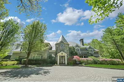 86 Fox Hedge Road, Saddle River, NJ 07458 - Photo 1
