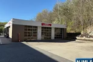 99 Skyline Dr, Ringwood, NJ 07456 - Photo 1