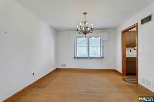 37 Noel Dr, North Arlington, NJ 07031 - Photo 9