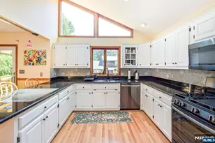 64 Ridge Ave, Park Ridge, NJ 07656 - Photo 15