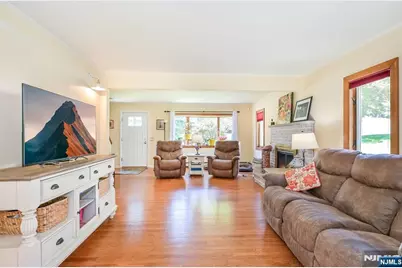 64 Ridge Avenue, Park Ridge, NJ 07656 - Photo 7