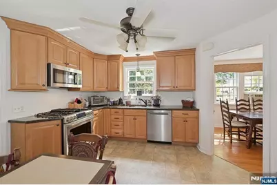 2 Newark Avenue, Westwood, NJ 07675 - Photo 7