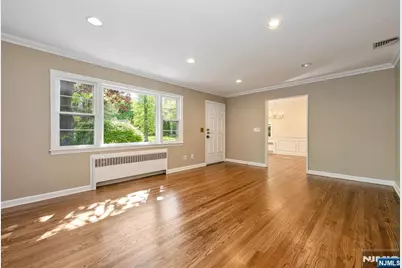 31 Stonefield Road, Glen Rock, NJ 07452 - Photo 3