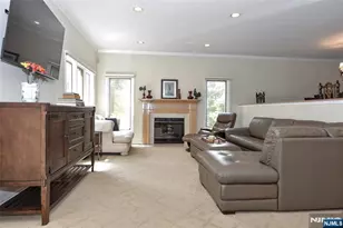 227 Westervelt Ln, Mahwah, NJ 07430 - Photo 17