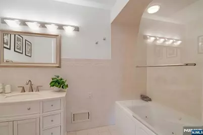 28 Pitcairn Avenue, Ho Ho Kus, NJ 07423 - Photo 19