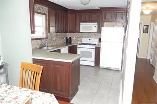 16 Seiler Ct, Little Ferry, NJ 07643 - Photo 3