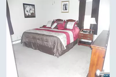 16 Seiler Court, Little Ferry, NJ 07643 - Photo 5