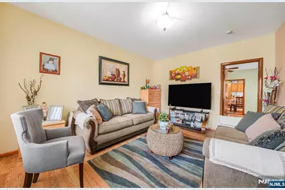 172 Chestnut Street, Newark, NJ 07105 - Photo 3