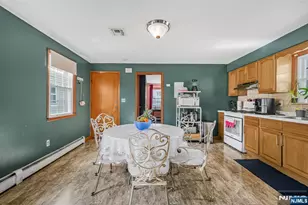 172 Chestnut St, Newark, NJ 07105 - Photo 13