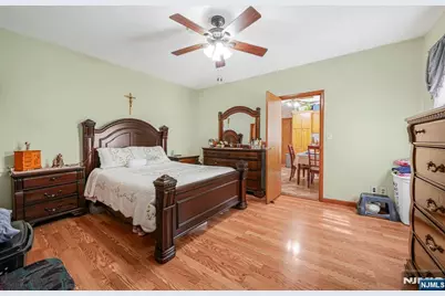 172 Chestnut Street, Newark, NJ 07105 - Photo 9