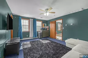 172 Chestnut St, Newark, NJ 07105 - Photo 17