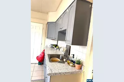 17 Quinn Street, Paterson, NJ 07501 - Photo 7