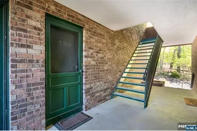 138 Indian Hollow Court, Mahwah, NJ 07430 - Photo 5