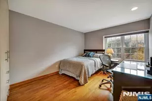 549 Windsor Dr 549, Palisades Park, NJ 07650 - Photo 19