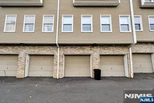 549 Windsor Dr 549, Palisades Park, NJ 07650 - Photo 27