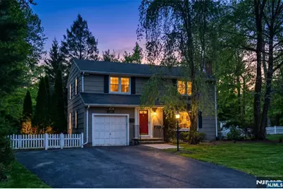 255 Park Avenue, Allendale, NJ 07401 - Photo 1