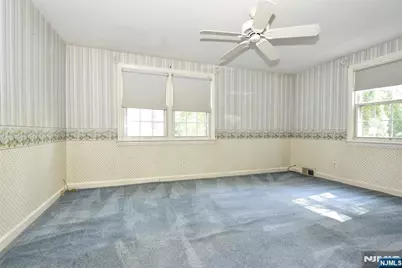 255 Park Avenue, Allendale, NJ 07401 - Photo 19