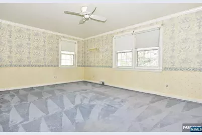255 Park Avenue, Allendale, NJ 07401 - Photo 15