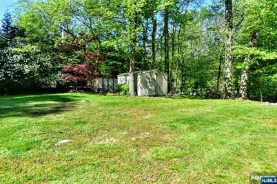 255 Park Avenue, Allendale, NJ 07401 - Photo 29