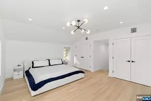 306 Hutchinson Rd, Englewood, NJ 07631 - Photo 27