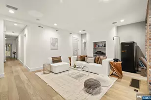 926 Hudson St, Hoboken, NJ 07030 - Photo 41