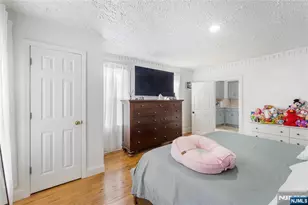 100 Washington Pl, Teaneck Township, NJ 07666 - Photo 9