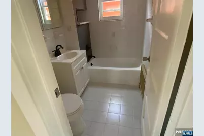380 Park Avenue 2 Floor #2 Floor, Fairview, NJ 07022 - Photo 7