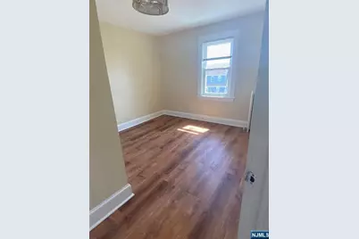380 Park Avenue 2 Floor #2 Floor, Fairview, NJ 07022 - Photo 5