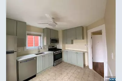 380 Park Avenue 2 Floor #2 Floor, Fairview, NJ 07022 - Photo 3