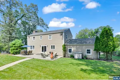 118 Manito Avenue, Oakland, NJ 07430 - Photo 39