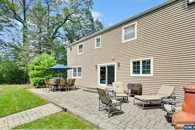 118 Manito Avenue, Oakland, NJ 07430 - Photo 41