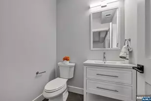 2447 Camner St, Fort Lee, NJ 07024 - Photo 43