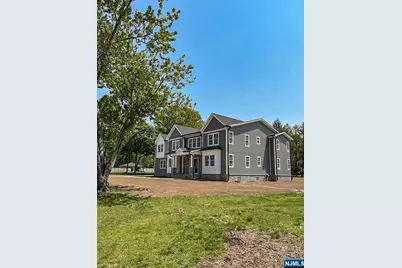 53 Feldman Court, Mahwah, NJ 07430 - Photo 3