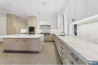 351 Lewelen Circle, Englewood, NJ 07631 - Photo 17