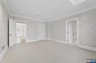 351 Lewelen Cir, Englewood, NJ 07631 - Photo 31