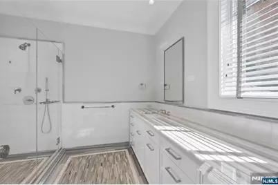 351 Lewelen Circle, Englewood, NJ 07631 - Photo 33