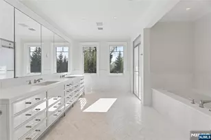 351 Lewelen Cir, Englewood, NJ 07631 - Photo 29
