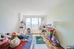 [Address not provided], Fort Lee, NJ 07024 - Photo 19