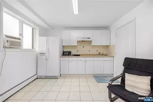 37 Palisades Blvd B, Palisades Park, NJ 07650 - Photo 25