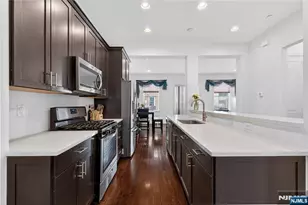 247 Bradley Dr, Wood Ridge, NJ 07075 - Photo 15