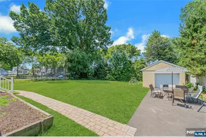 20 Florence Place, Elmwood Park, NJ 07407 - Photo 25