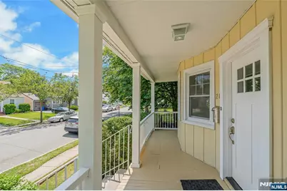 20 Florence Place, Elmwood Park, NJ 07407 - Photo 3