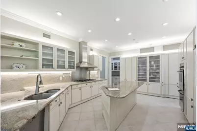 366 E Madison Avenue, Cresskill, NJ 07626 - Photo 21