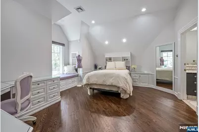 366 E Madison Avenue, Cresskill, NJ 07626 - Photo 37