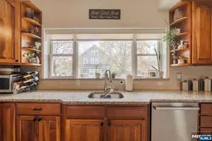138 Summit Ave, New Milford, NJ 07646 - Photo 11